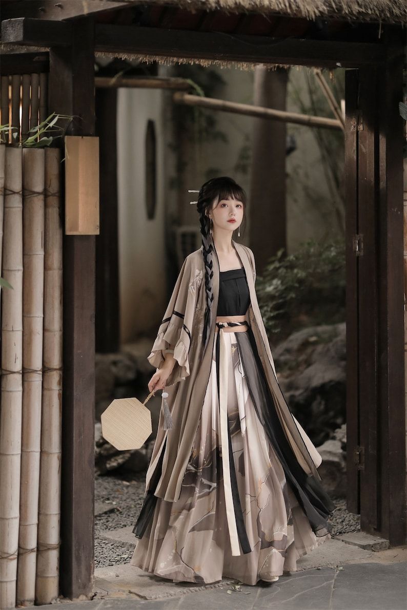 Youthful Summer Style:The Delicate Cheongsam for the Modern Flavor