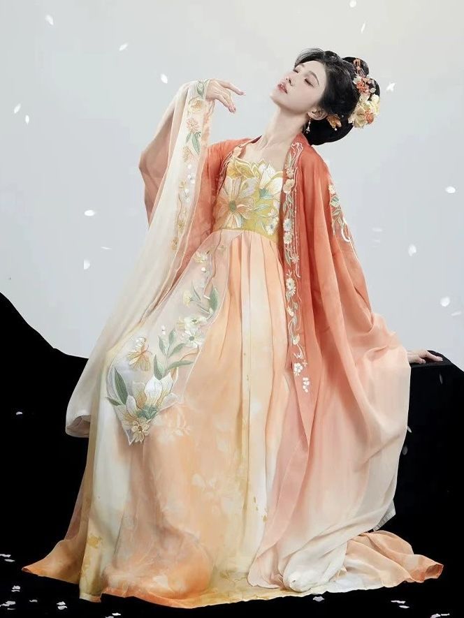 The Enigma of a Heroic Womens Martial Arts Journey in Hanfu Clothing of the Wei-Jin Era The Enigma of a Heroic Womens Martial Arts Journey in Hanfu Clothing of the Wei-Jin Era