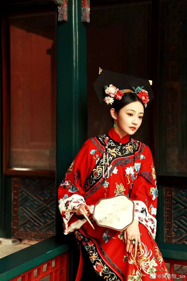 Reimagining Cheongsam Dress for the Petite Figure