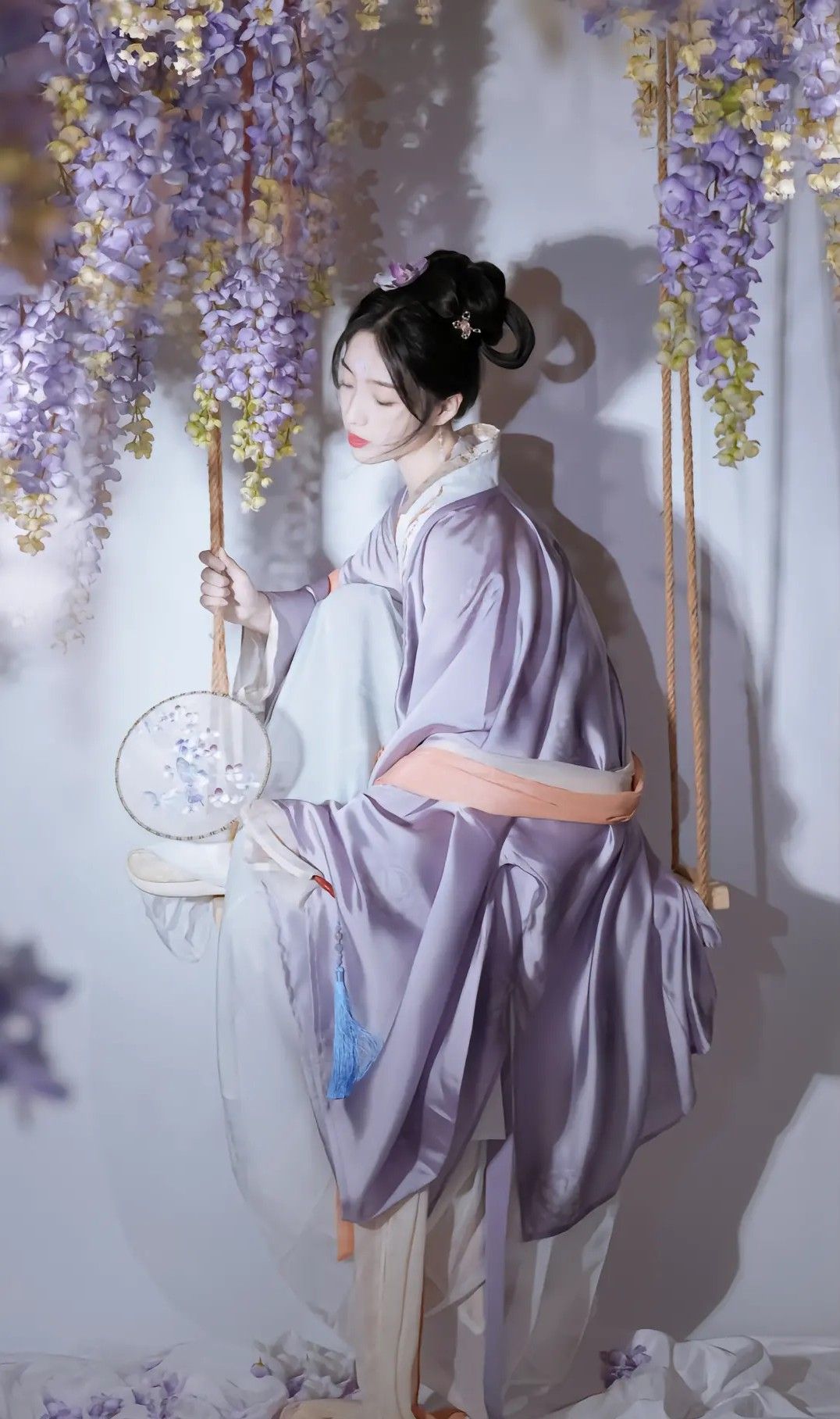 Short-Length Cheongsam Skirt:A Fashion Statement in Traditional Elegance Short-Length Cheongsam Skirt:A Fashion Statement in Traditional Elegance