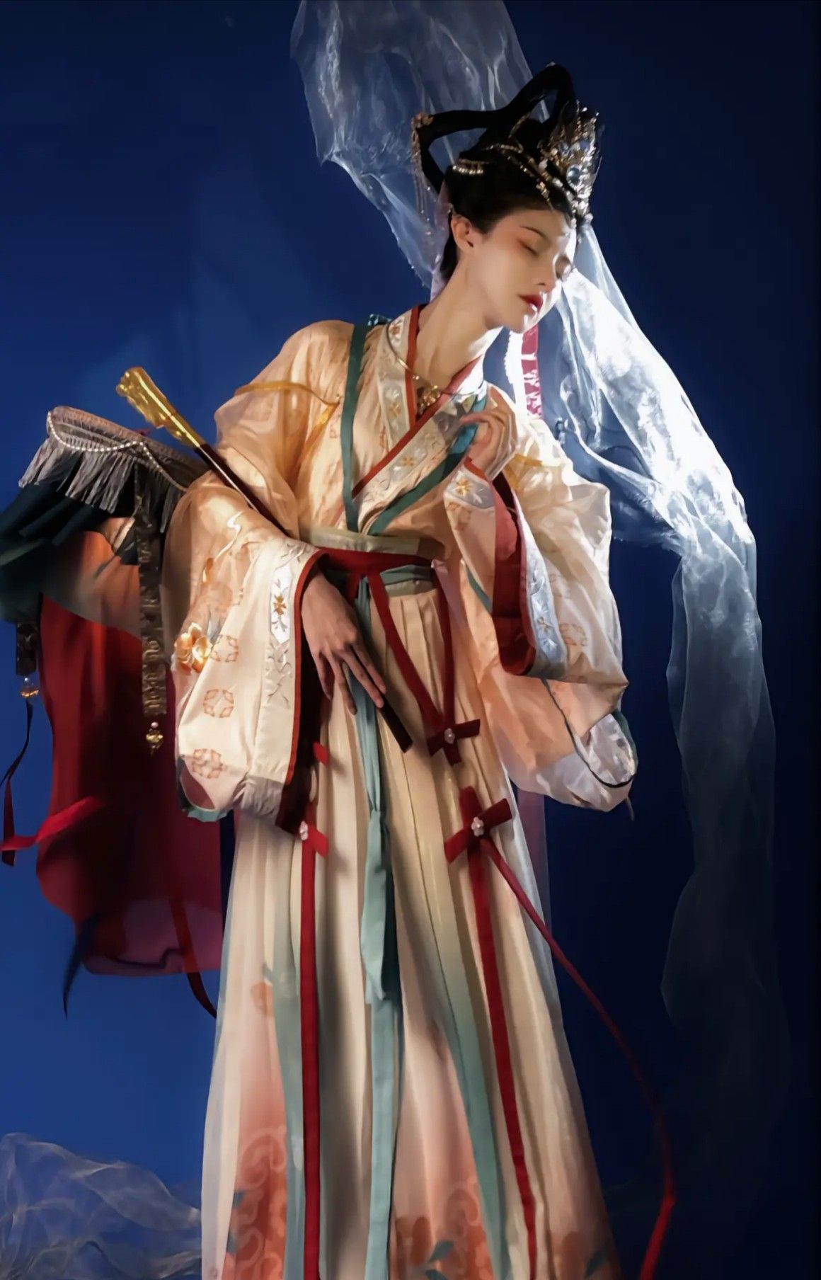 The Splendor of Hanfu Hair Decorations:A Journey into Traditional Chinese Hair Styling