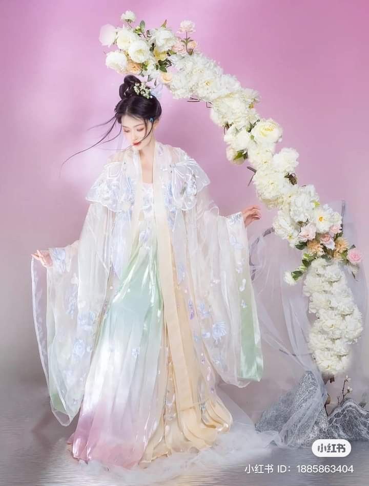 The Splendor of Traditional Chinese Hanfu:Unveiling the Essence of Chinese Style The Splendor of Traditional Chinese Hanfu:Unveiling the Essence of Chinese Style