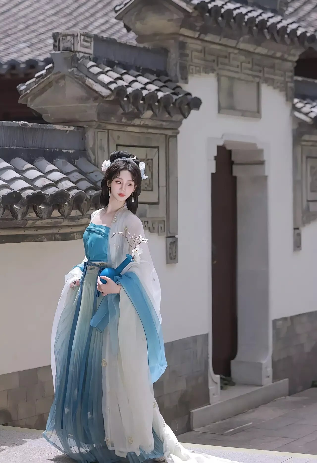 Traditional Chinese Style:Mini-Sized Ma-Nian Skirt Ensemble