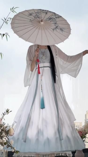 Elastic-Waisted Horseface Skirt for Autumn Winter 2023:A Stylish and Comfortable Option