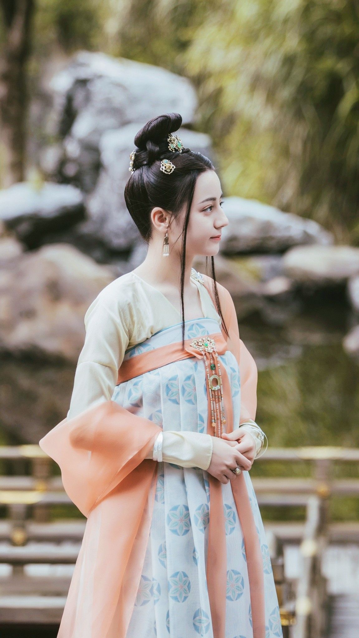 Reconstructing Traditional Hanfu Shoes:A Journey into the Revival of Ancient Elegance