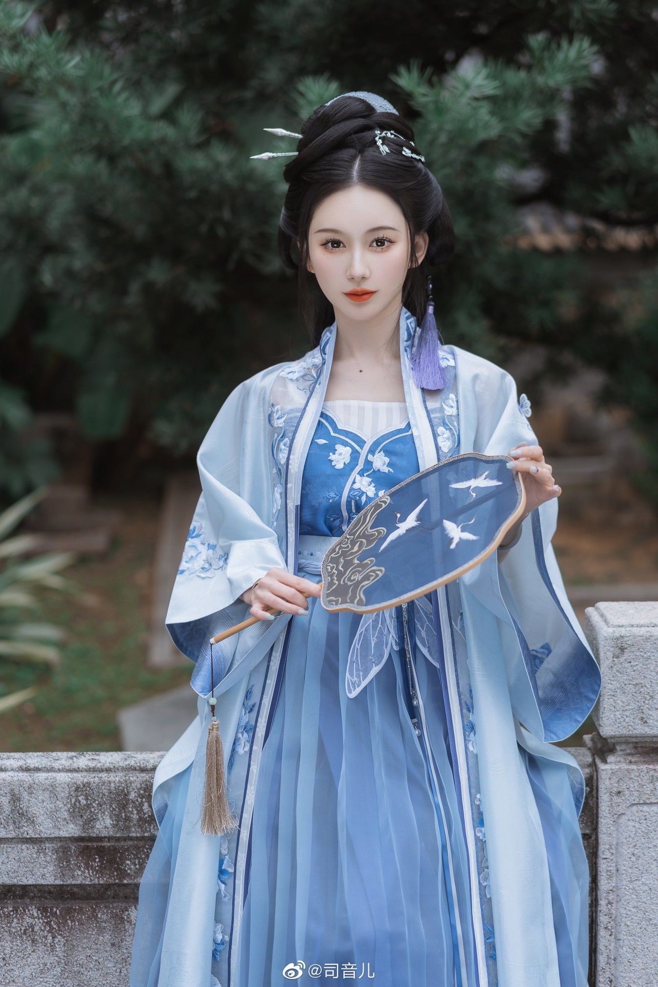 Reimagining the Cheongsam:Embracing Modernity in the Youthful Fashion of Qipao Reimagining the Cheongsam:Embracing Modernity in the Youthful Fashion of Qipao