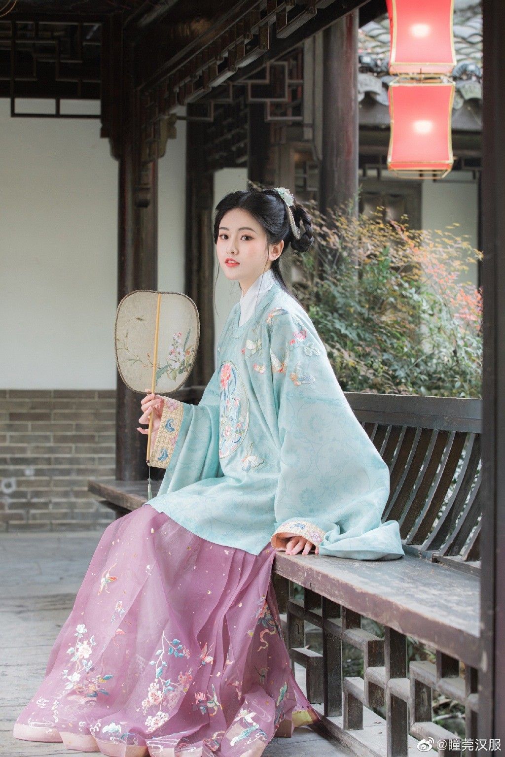 The Evolution of Traditional Hanfu Caps:A Journey Through Time and Style The Evolution of Traditional Hanfu Caps:A Journey Through Time and Style