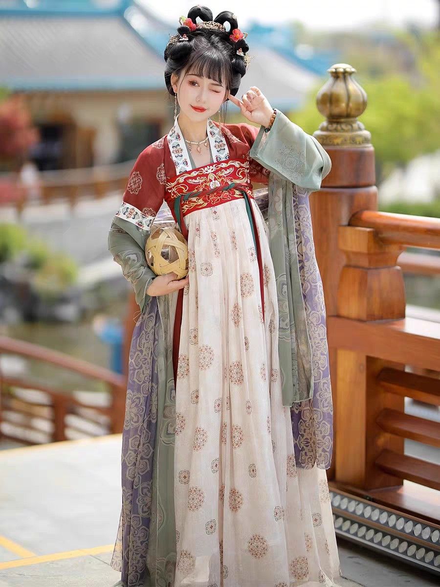 The Charm of Zhimo Cheongsam:A Blend of Traditional Elegance and Modern Charm The Charm of Zhimo Cheongsam:A Blend of Traditional Elegance and Modern Charm