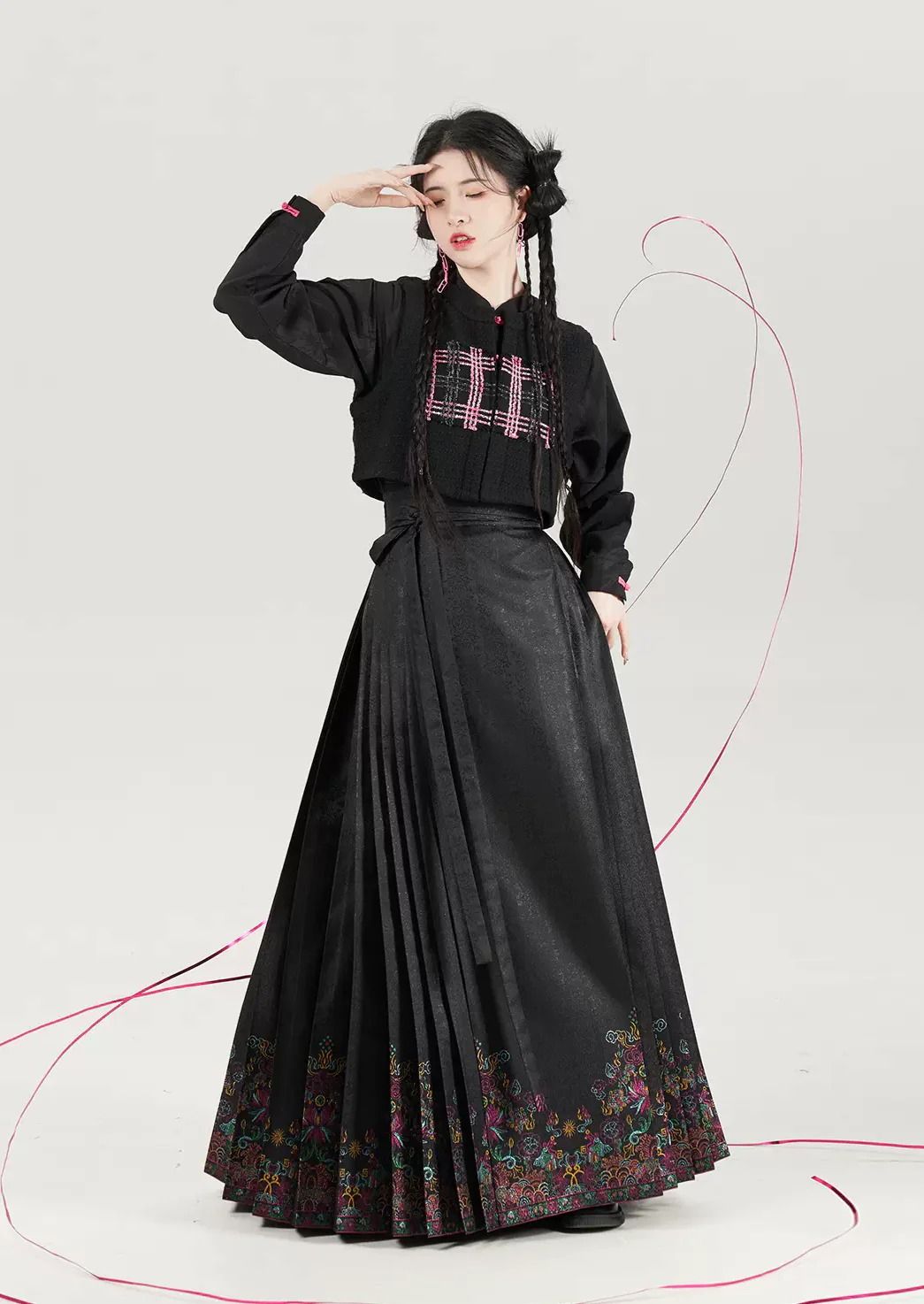 Embracing the Red New Chinese-Style Cheongsam:A Journey into the World of Plus-Size Fashion Embracing the Red New Chinese-Style Cheongsam:A Journey into the World of Plus-Size Fashion