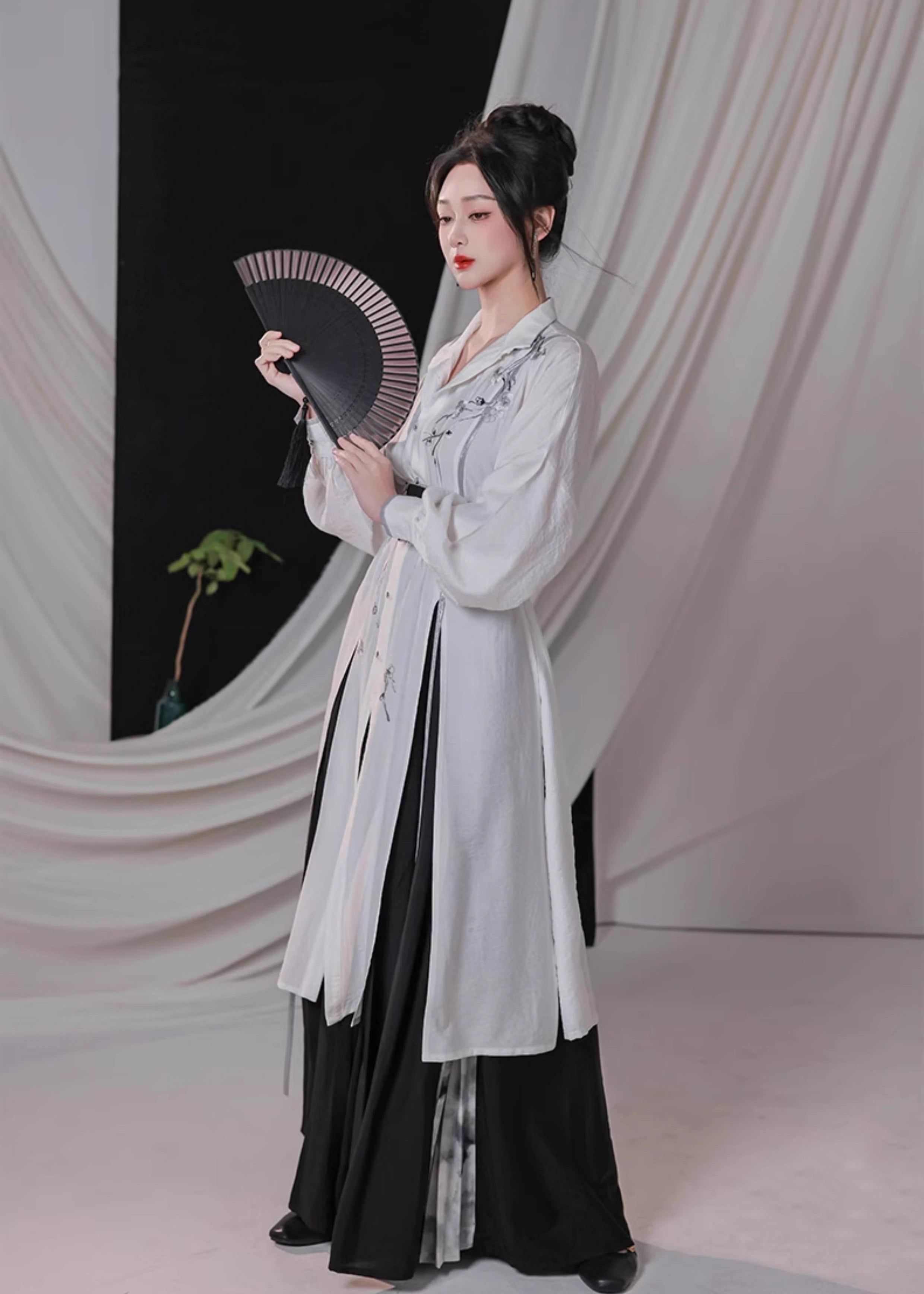 Winter Fashion Trends in Hanfu Womens Shoes
