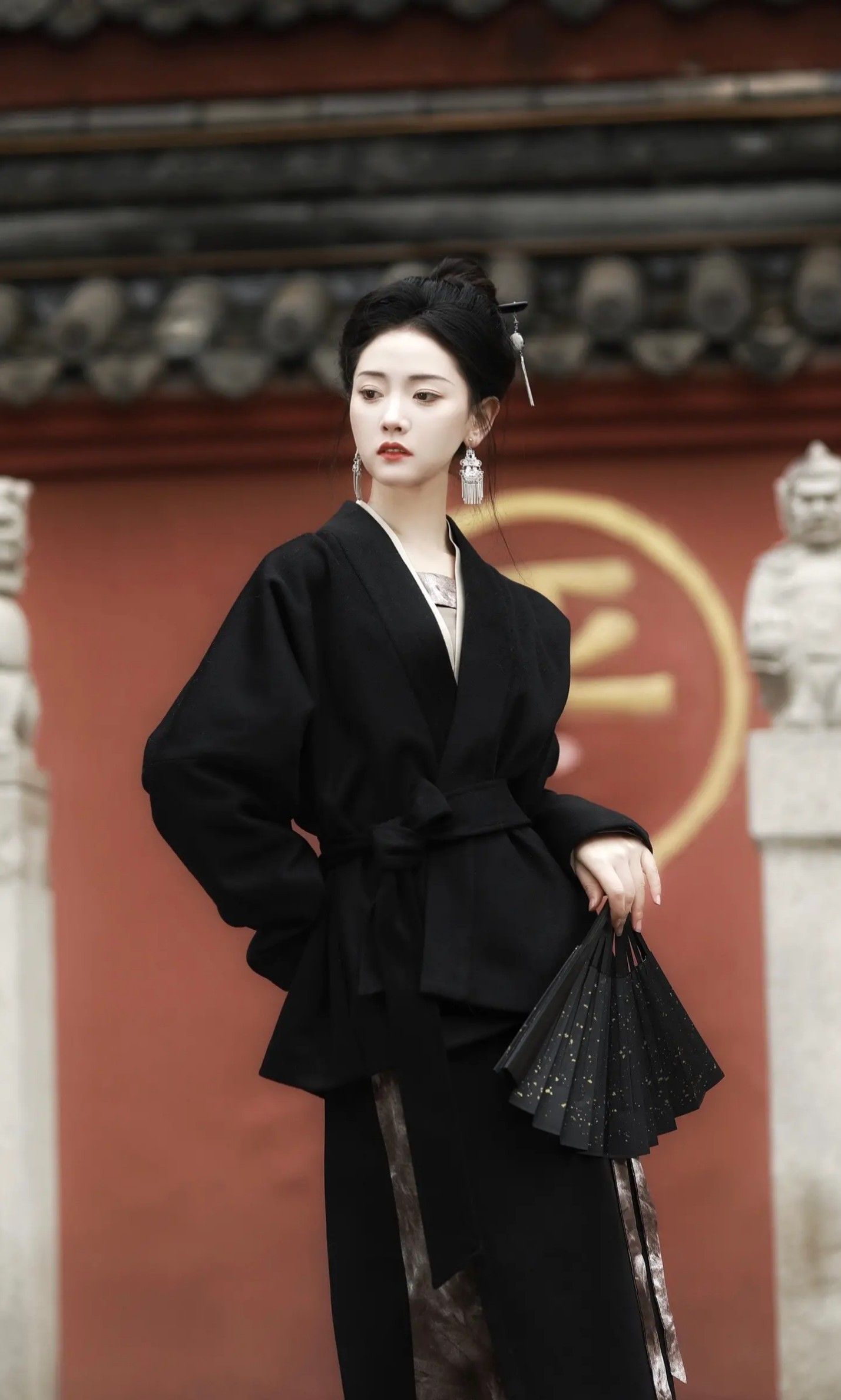 Peach Blossom Smile:The Revival of Hanfu Fashion among Adults Peach Blossom Smile:The Revival of Hanfu Fashion among Adults