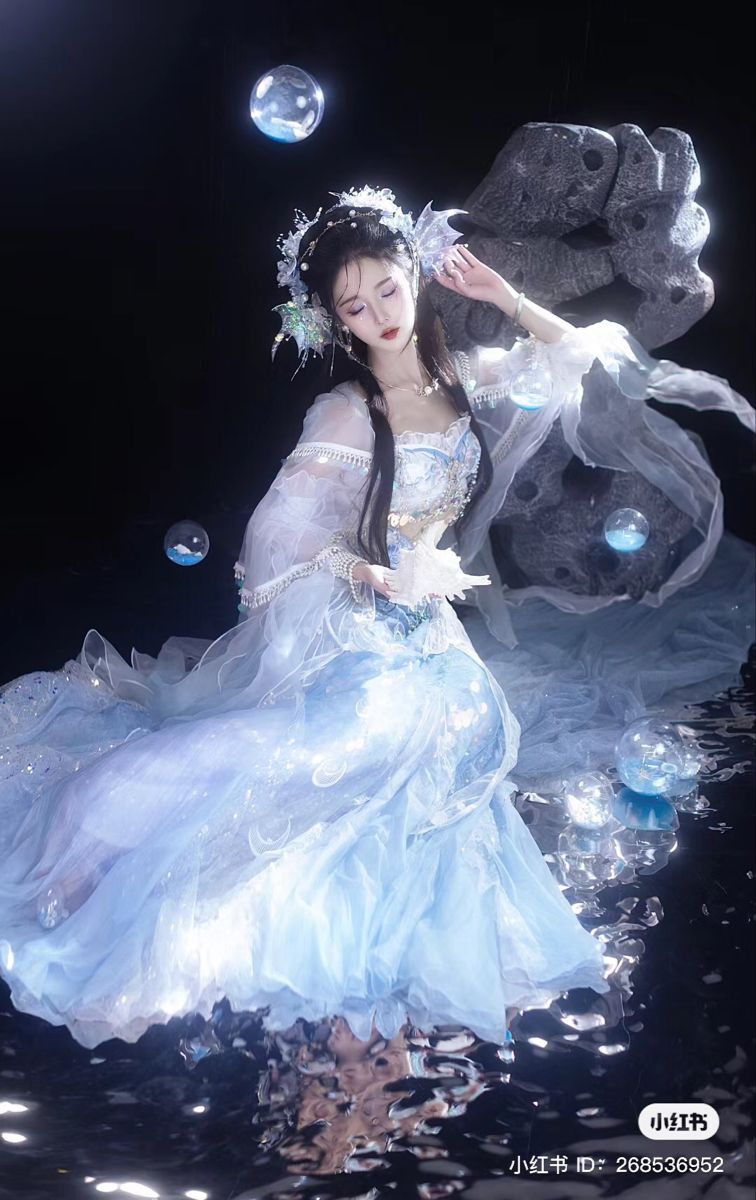 Summer in Traditional Splendor:A 13-Year-Old Girls Journey with Hanfu