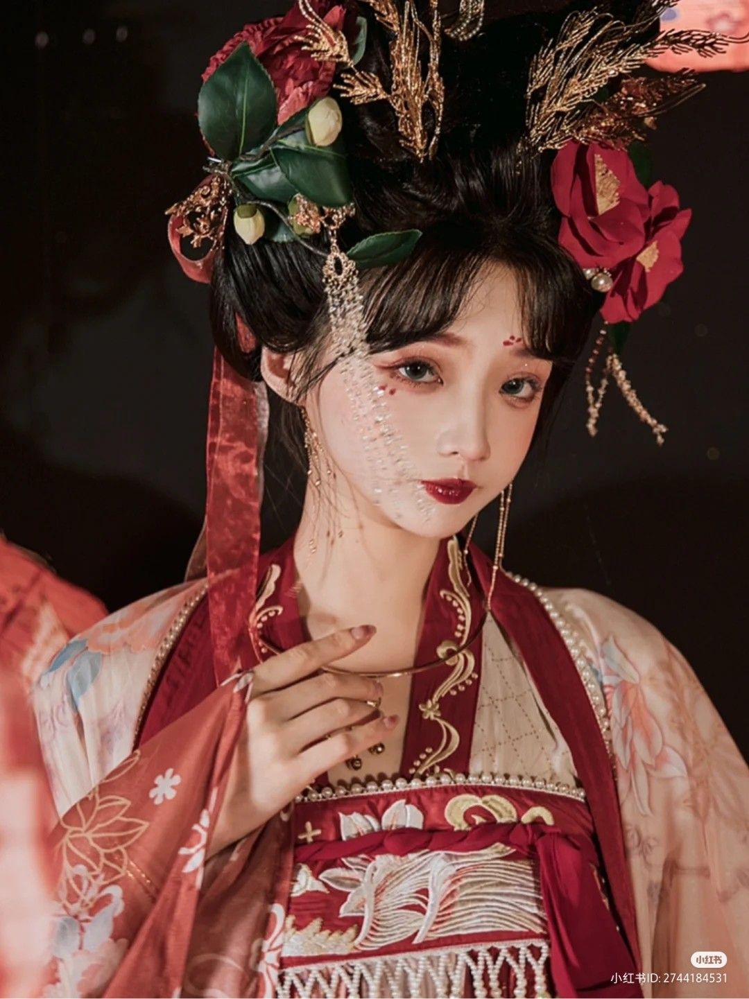 A Guide to Hanfu Headdress:A Complete Set for a 13-Year-Old A Guide to Hanfu Headdress:A Complete Set for a 13-Year-Old