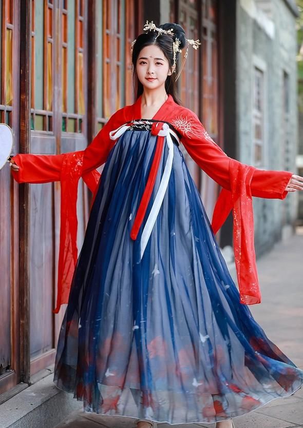 The Evolution of Hanfu Womens Shoes:A Journey into the Rich History of Traditional Chinese Footwear The Evolution of Hanfu Womens Shoes:A Journey into the Rich History of Traditional Chinese Footwear