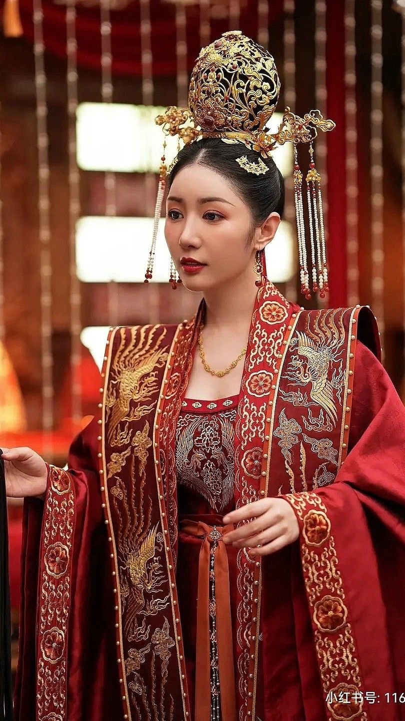 The Splendor of Hanfu Skirts:A Girls Spring Journey into Traditional Elegance The Splendor of Hanfu Skirts:A Girls Spring Journey into Traditional Elegance