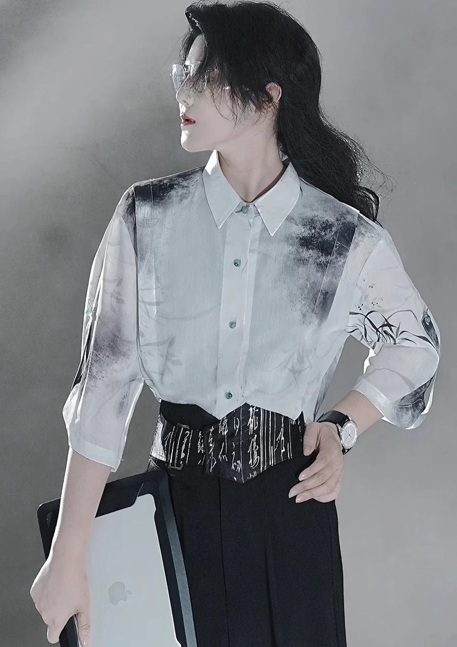 Petite Charm:The New Era of Traditional Hanfu Costumes Petite Charm:The New Era of Traditional Hanfu Costumes