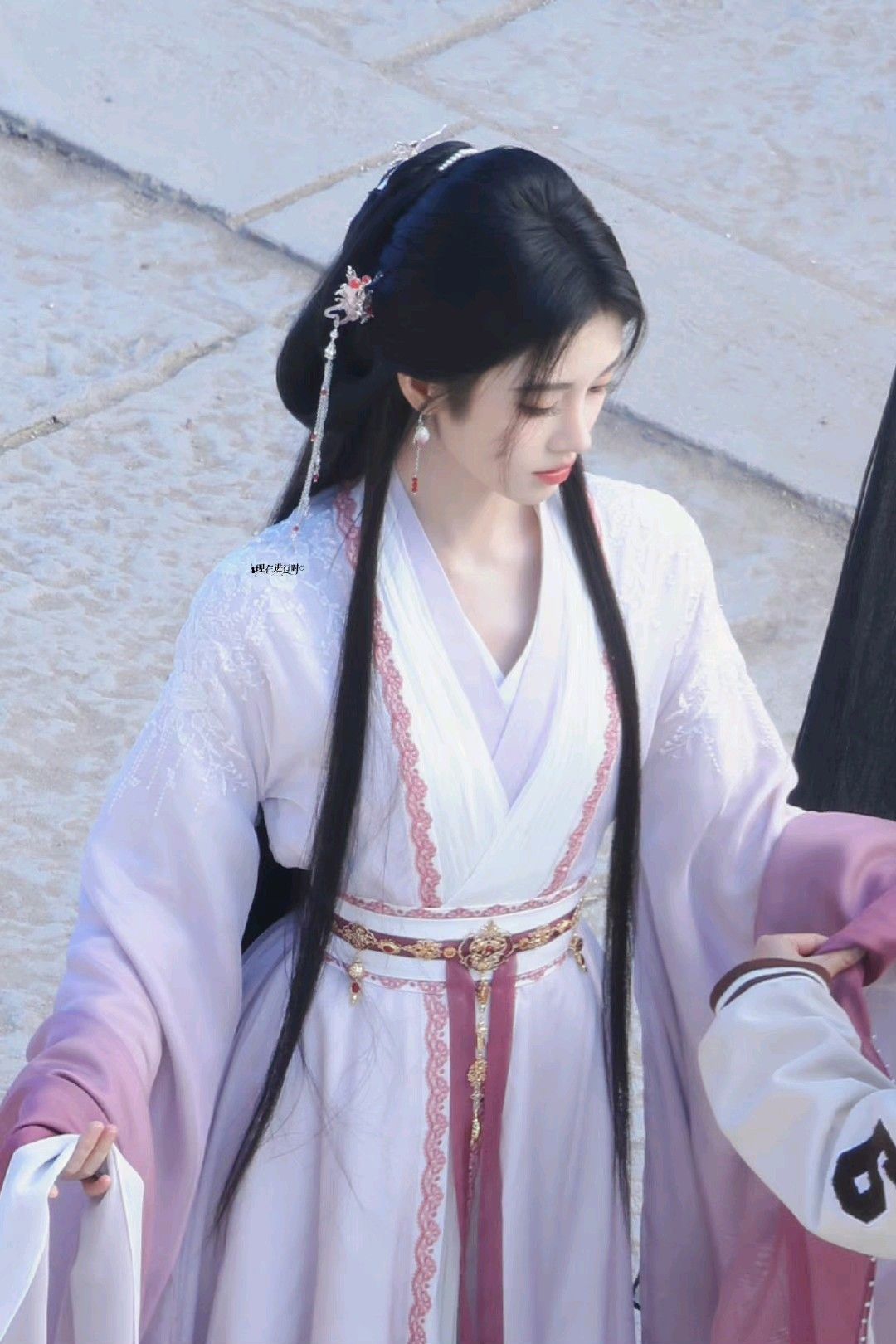 The Charm of Half-Sleeve Horseback Skirt:A Closer Look into Traditional Chinese Fashion The Charm of Half-Sleeve Horseback Skirt:A Closer Look into Traditional Chinese Fashion