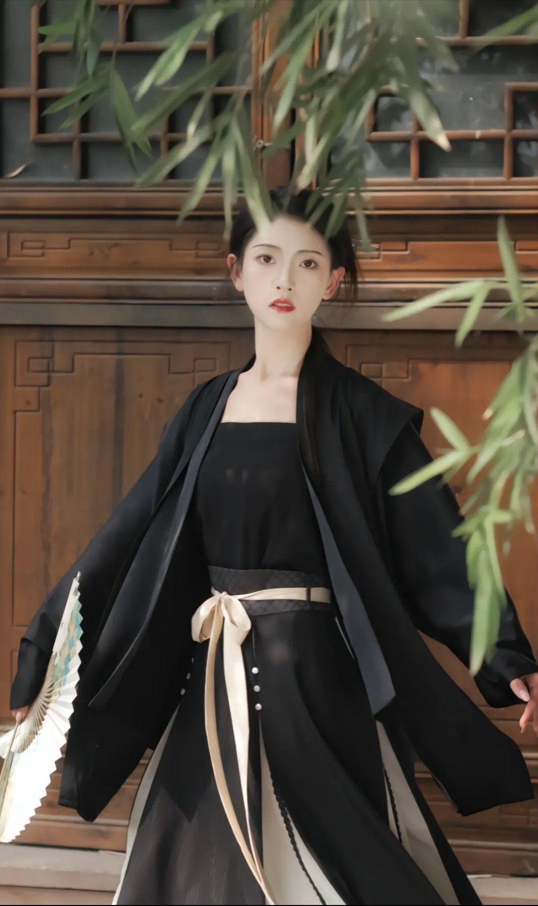 Reinventing the Cheongsam:A Summer Vogue of Refinement and Elegance Reinventing the Cheongsam:A Summer Vogue of Refinement and Elegance
