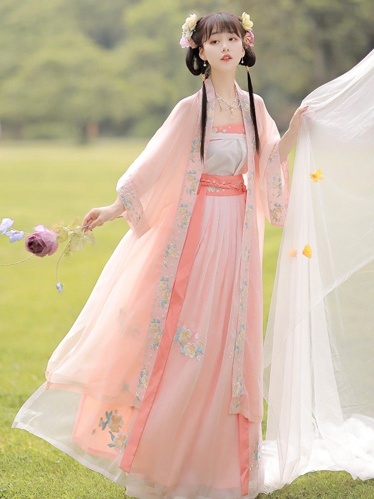 Original Hanfu Womens Ming Dynasty Fashion:Unveiling the Splendor of Traditional Chinese Elegance Original Hanfu Womens Ming Dynasty Fashion:Unveiling the Splendor of Traditional Chinese Elegance