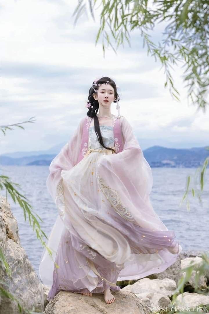 Childrens Traditional Hair Accessories:The Charm of Hair Sticks in Hanfu Fashion