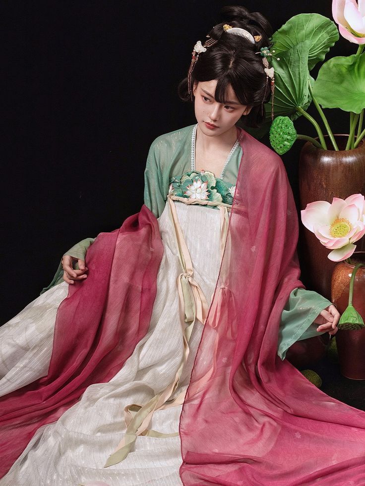 The Skirt with a Horse-Face:The Skirt of Skirts
