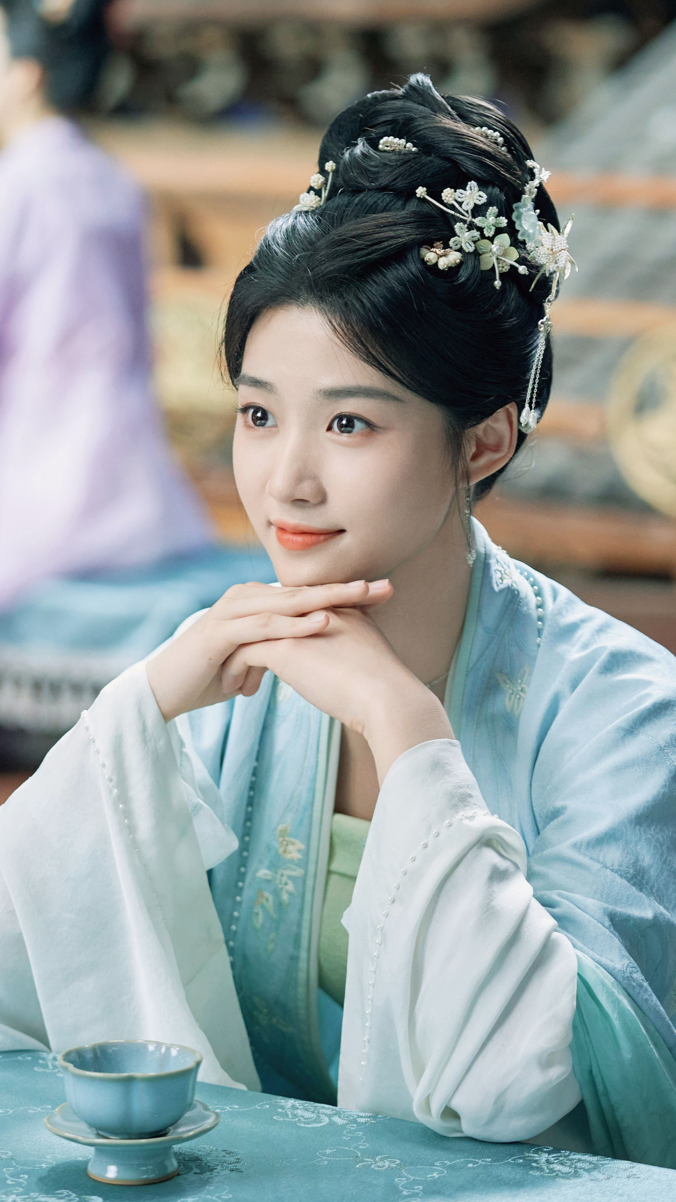 Hanfu Fashion:Styling Shoes for Girls with Traditional Chinese Apparel Hanfu Fashion:Styling Shoes for Girls with Traditional Chinese Apparel