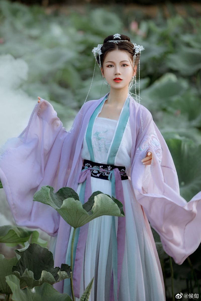 Ancient Charm of Hanfu-Style Girls Blouse for Little Ones