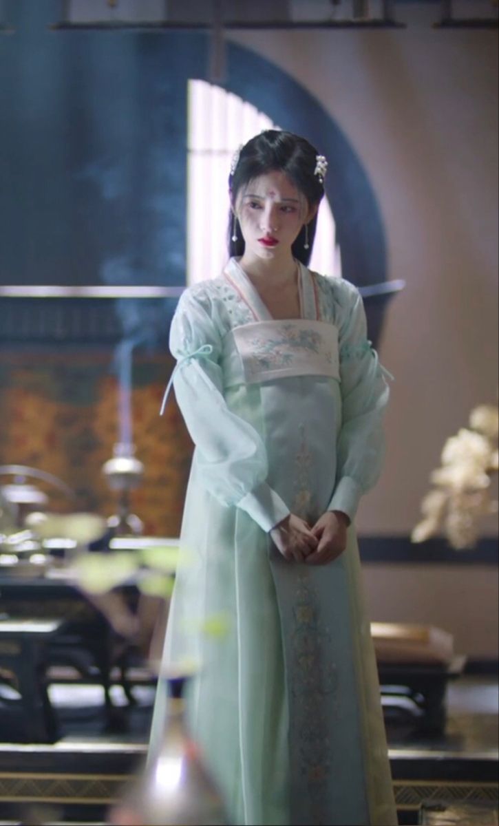 The Splendor of Ming-Style Hanfu in Modern Weddings