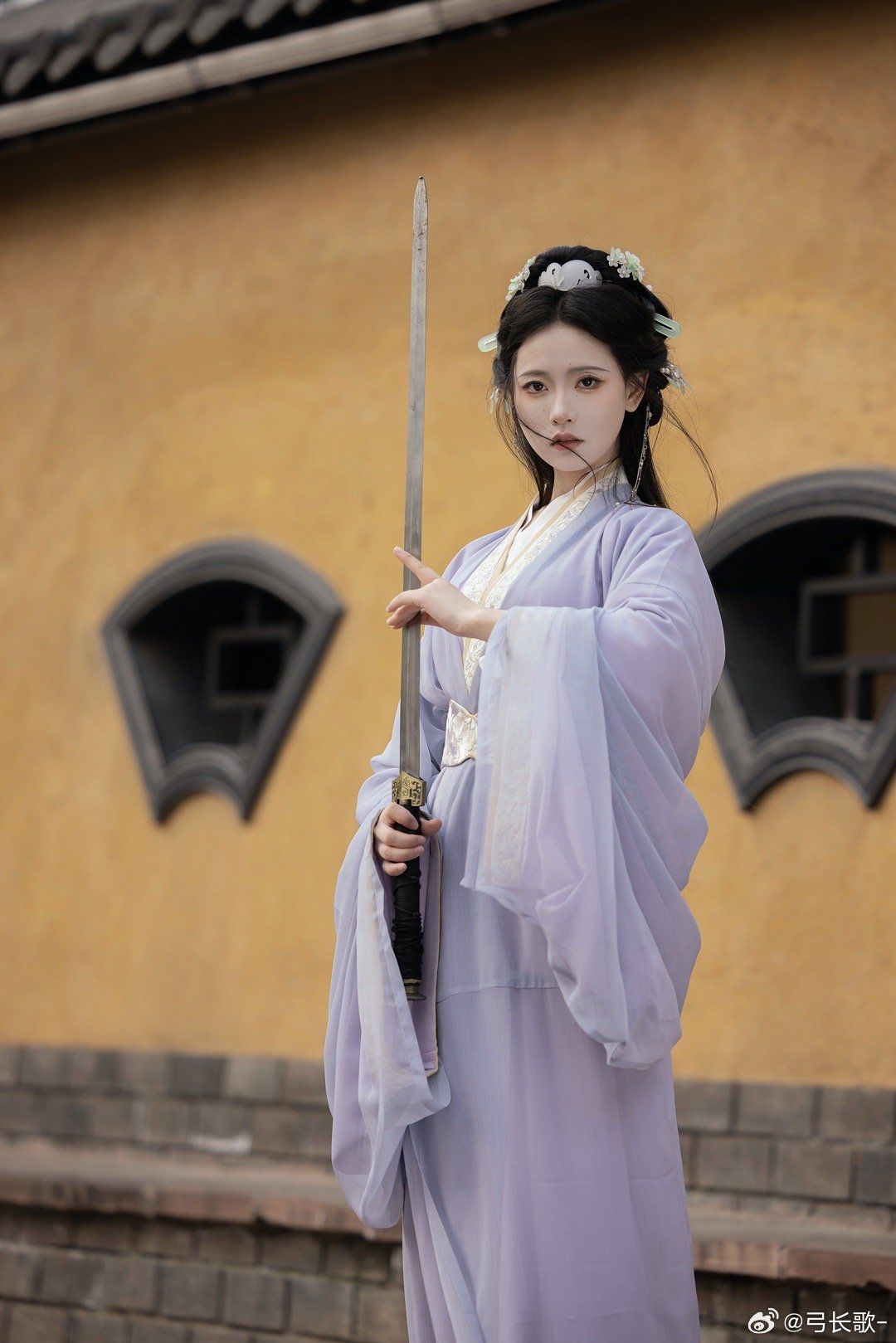 Magnificent Cloud Silk Cheongsam:The Splendor of Chinese Traditional Fashion Magnificent Cloud Silk Cheongsam:The Splendor of Chinese Traditional Fashion