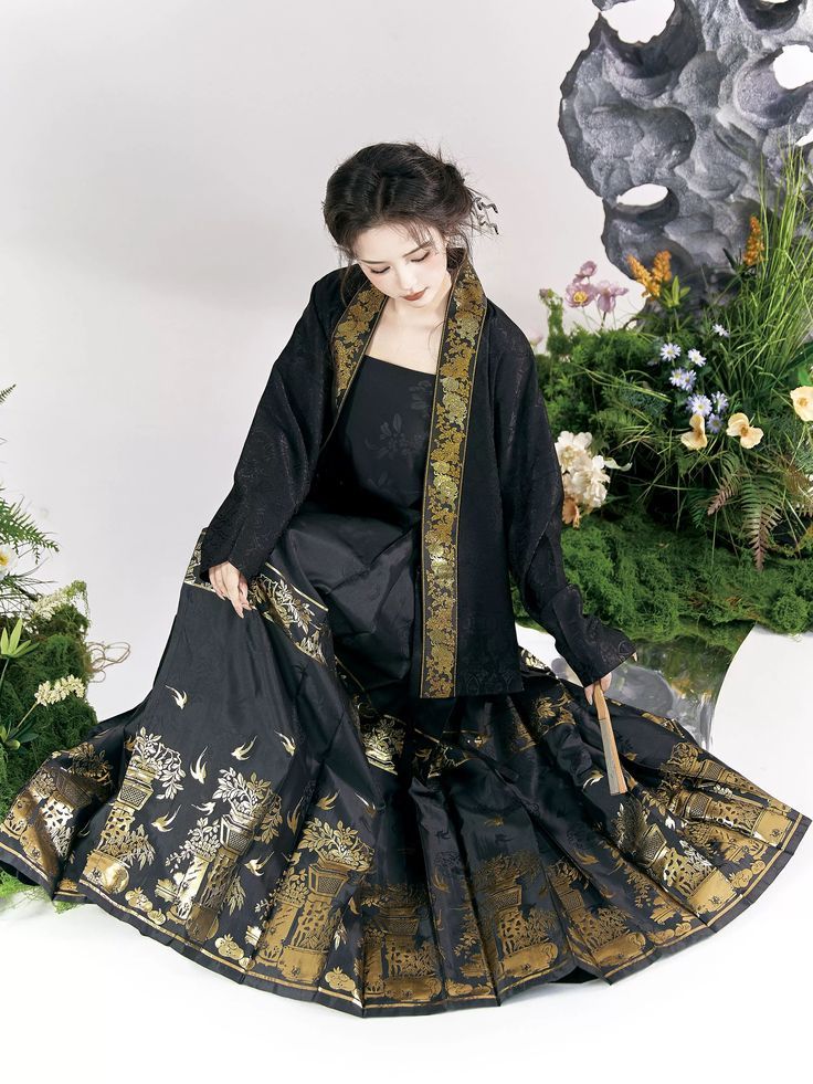 Embracing Traditional Elegance:Shumu Original Hanfu Fashion