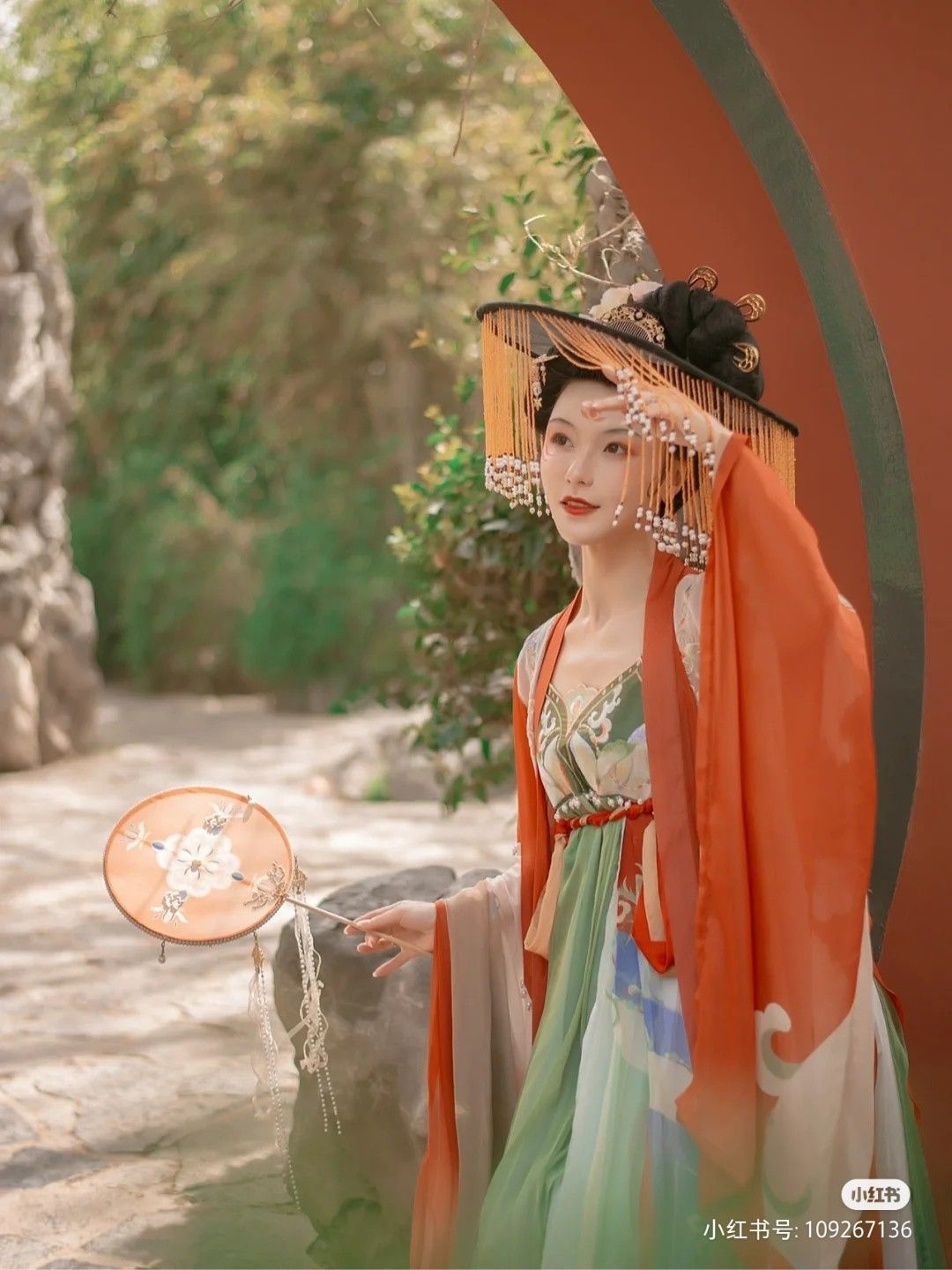 Ancient Charm of Jiangnan Cheongsam Skirts:The Elegance of Qipao in Cultural Context Ancient Charm of Jiangnan Cheongsam Skirts:The Elegance of Qipao in Cultural Context