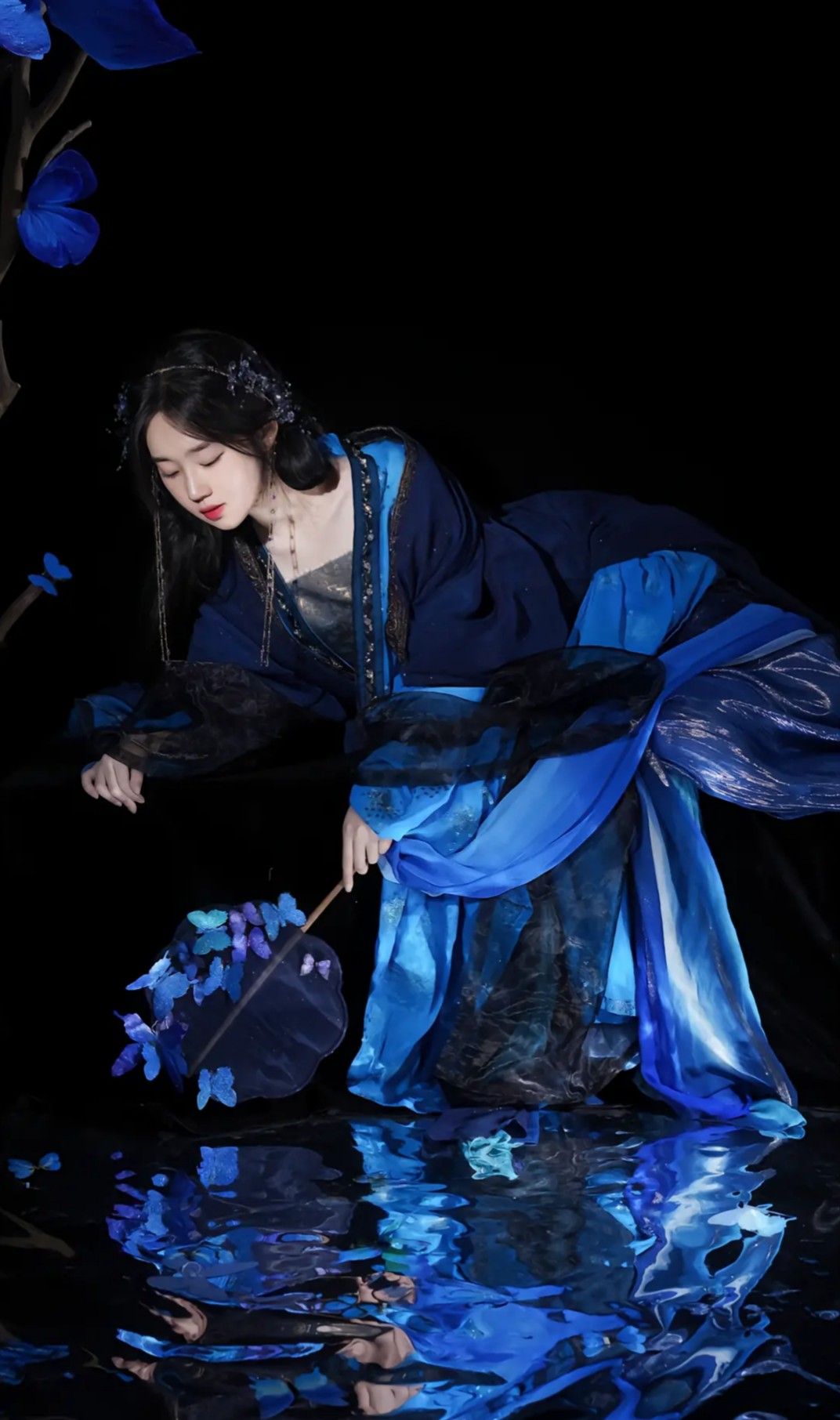 Mini-Sized Charm:The Allure of Tang-Style Cheongsam