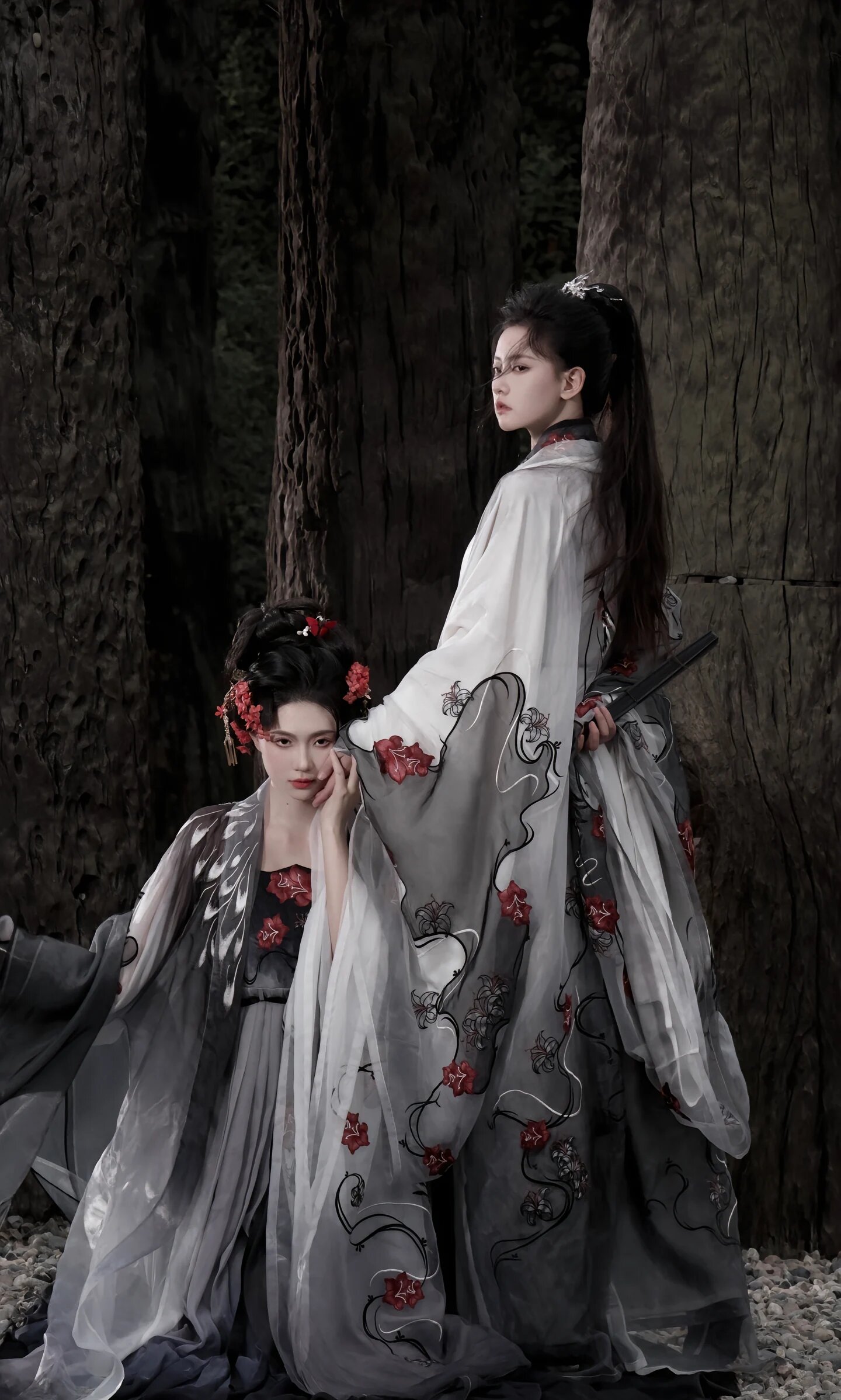 The Origin of Traditional Chinese Clothing at the Enchanting Feather Immortal Fate Pavilion The Origin of Traditional Chinese Clothing at the Enchanting Feather Immortal Fate Pavilion