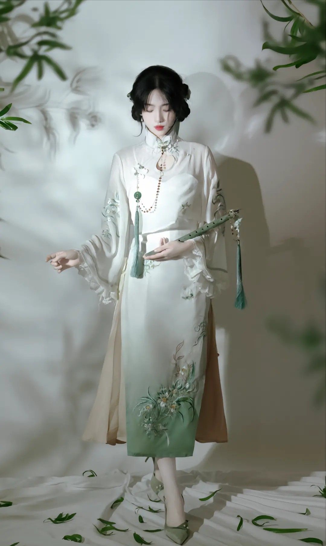The Essence of Chinese Hanfu:A Delicate Tale of a Womens Topwear