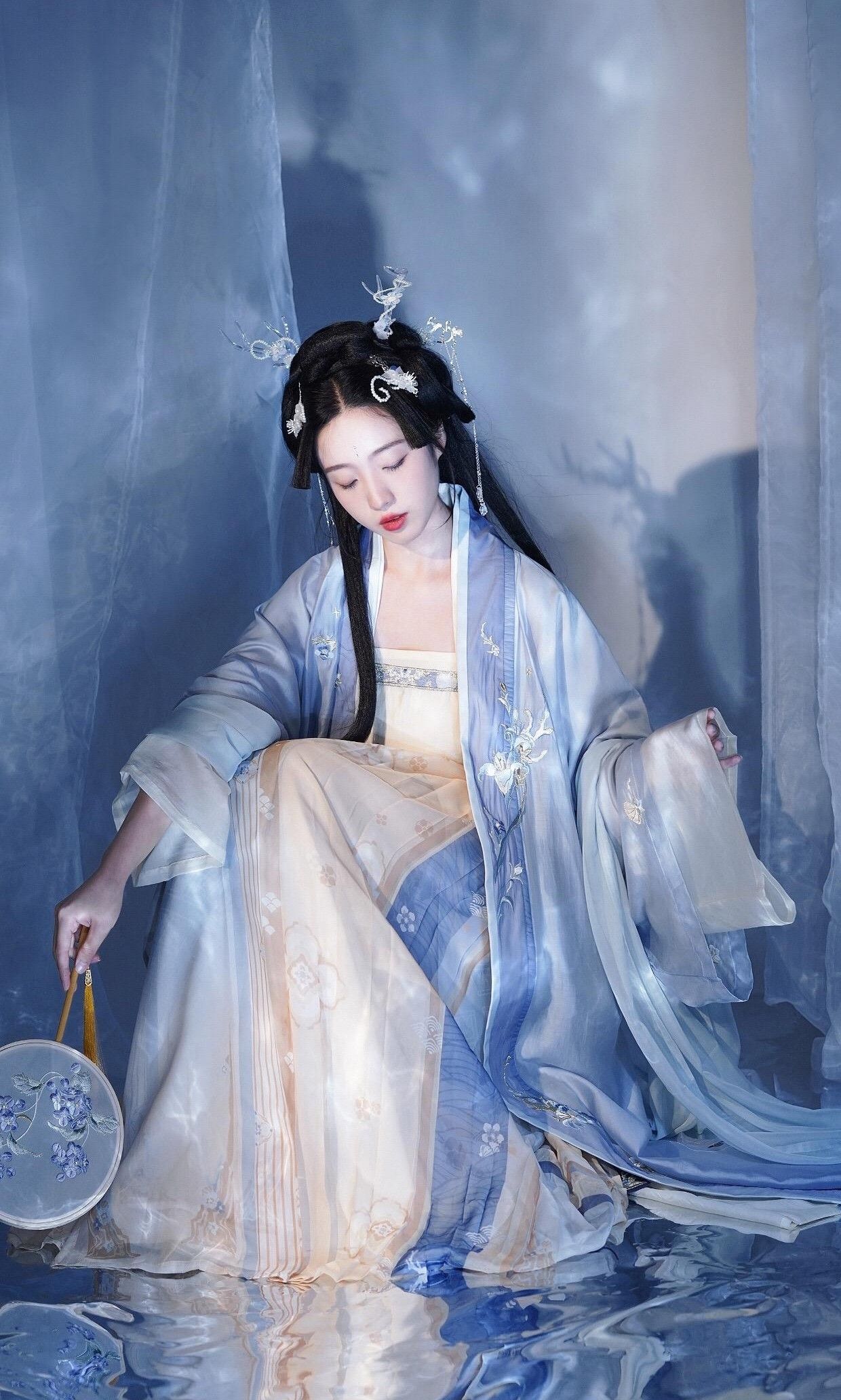 Hanfu Fashion Clearance:Spotting the Hidden Gems