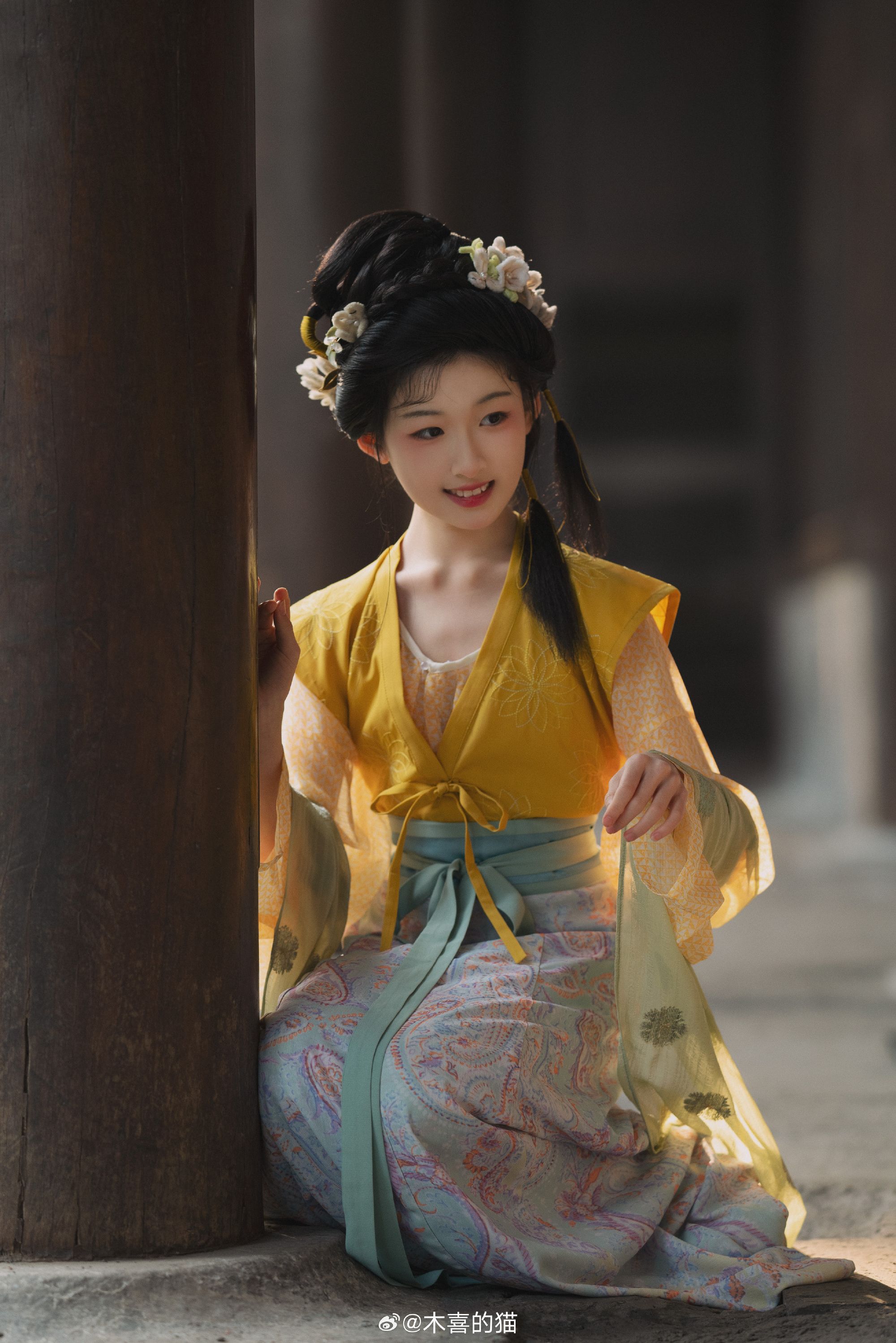 The 2-Year-Old Cheongsam Babys Journey into the World of Tradition and Fashion The 2-Year-Old Cheongsam Babys Journey into the World of Tradition and Fashion
