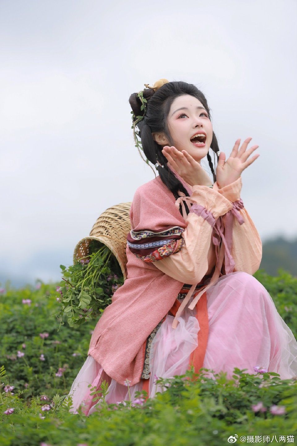 Winter加厚唐装女装,传统魅力与现代保暖的融合 Winter加厚唐装女装,传统魅力与现代保暖的融合