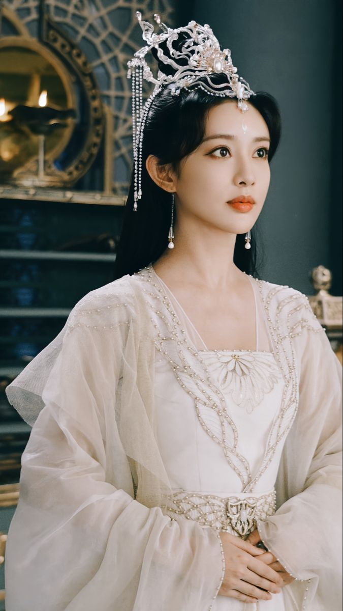 Exploring the Rise of Wen Jian-Style Hanfu Fashion