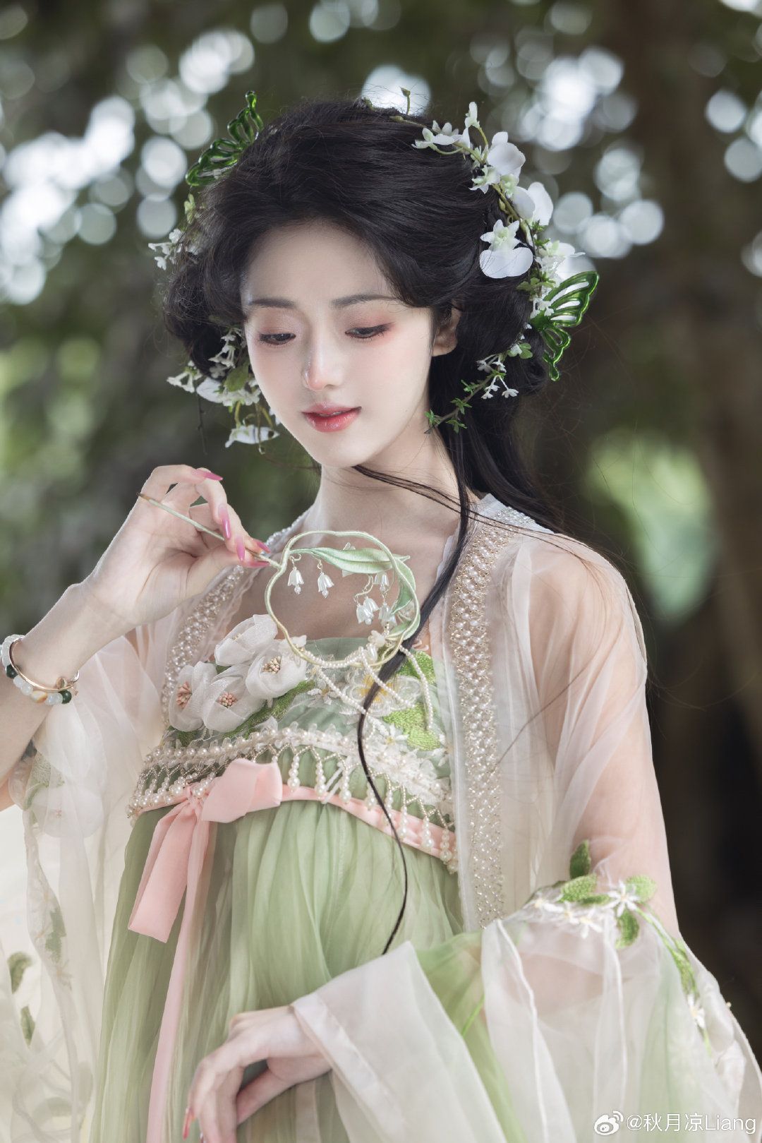Original Hanfu Design:The Splendor of Nánliújǐng Original Hanfu Design:The Splendor of Nánliújǐng