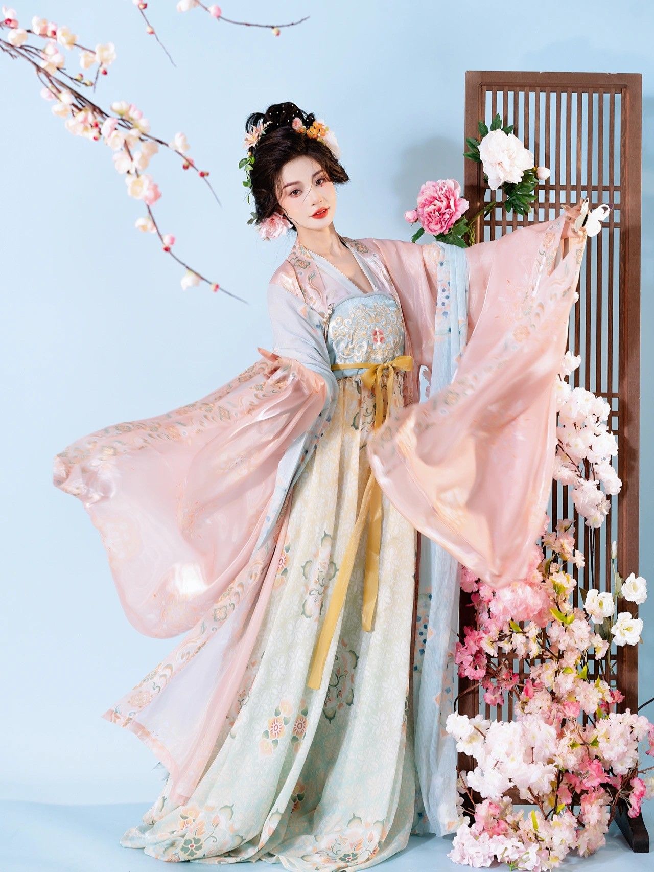 Qipao Fashion:Embracing the Ins Style
