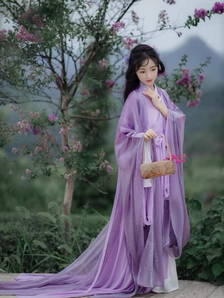 Vintage Qipao:The Revival of Old Shanghais Charm