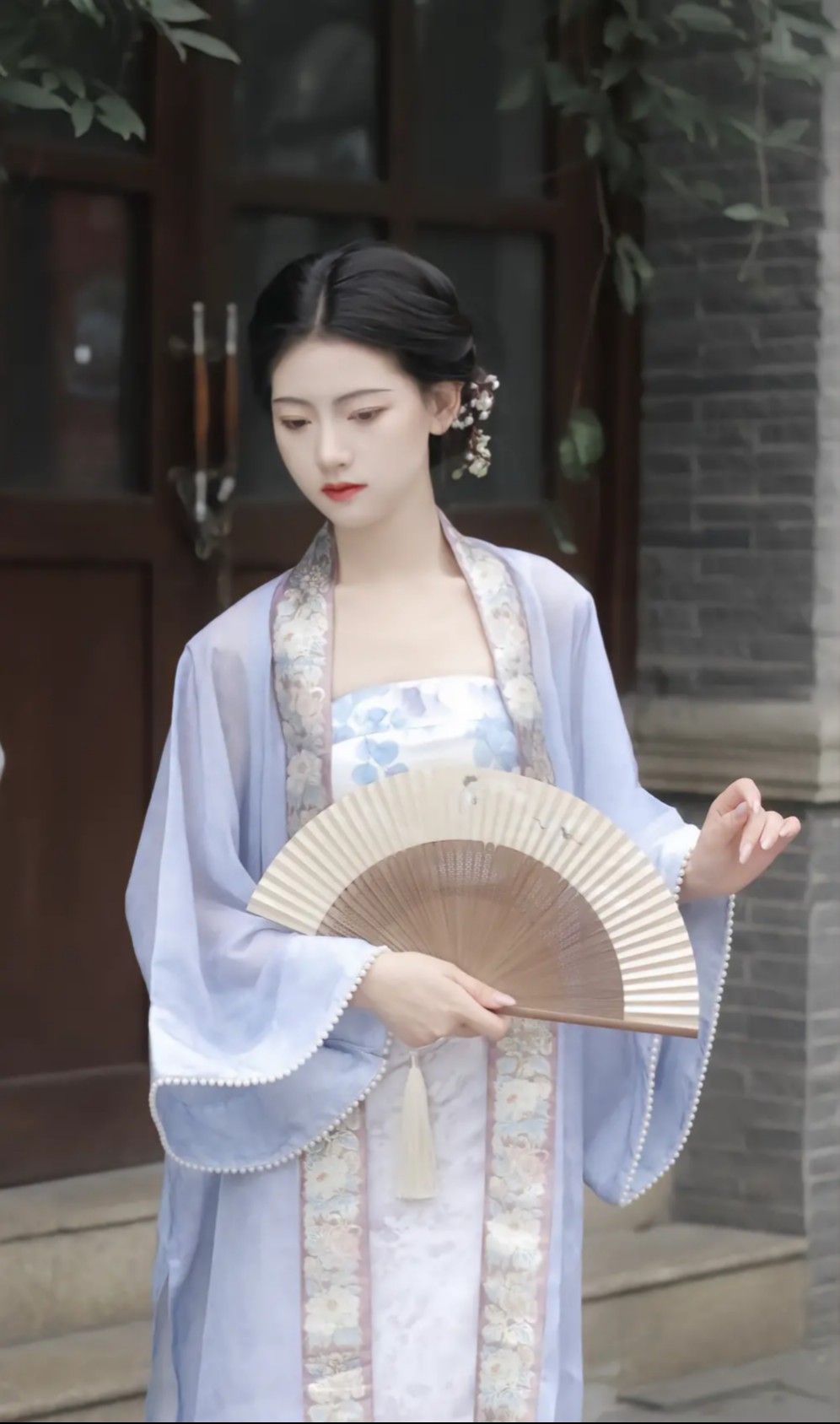 The Elegance of Womens Qipao Short-Sleeved Cheongsam