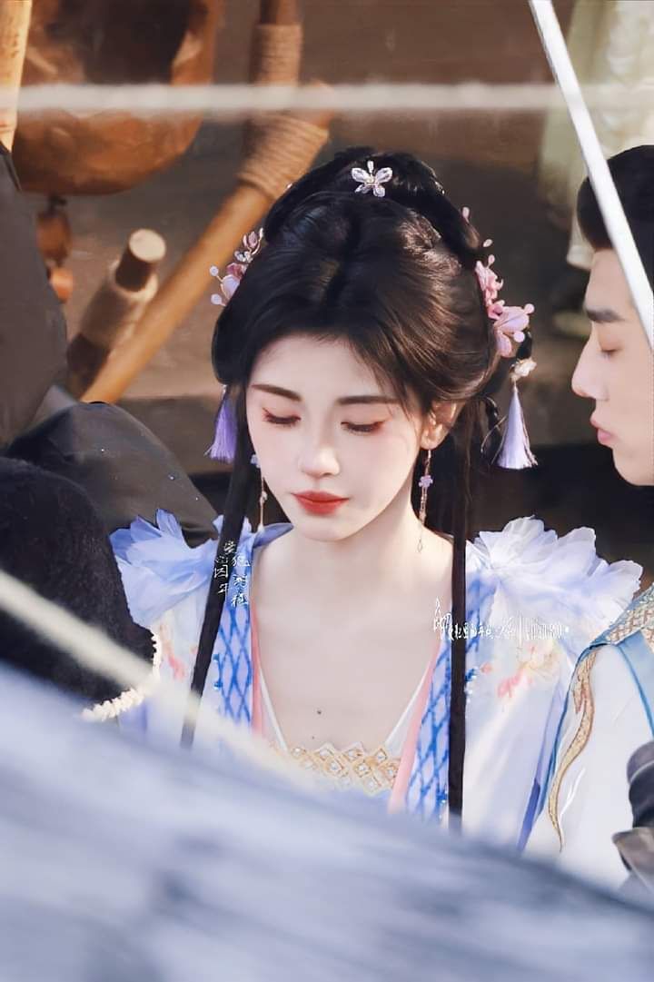 Neo-Chinese Hanfu Fashion for Children:Embracing the Elegance of Traditional Attire in Modern Times