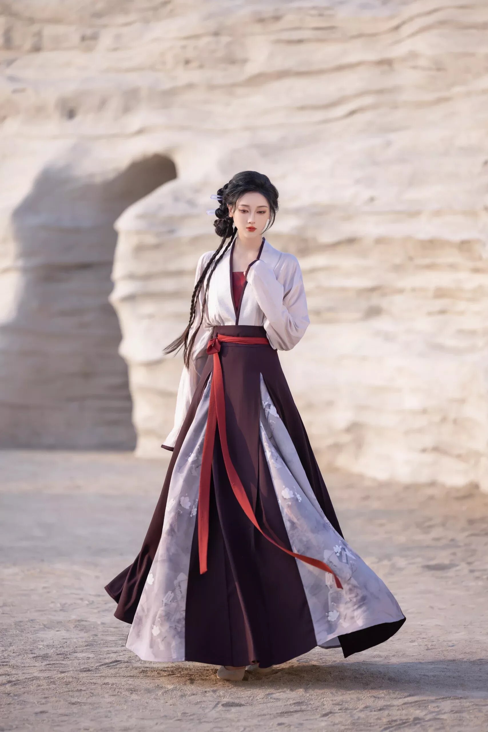 The Splendor of Cheongsam-Inspired Chinese-Style Gowns