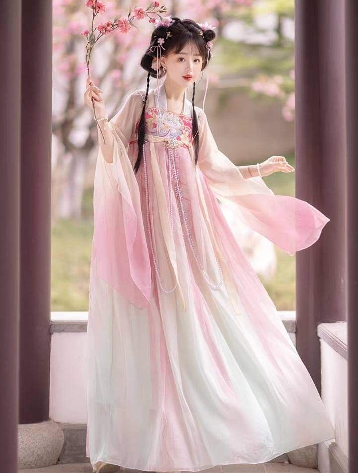 Plus Size Cheongsam:Embracing the Beauty of Extra-Large Figures Plus Size Cheongsam:Embracing the Beauty of Extra-Large Figures