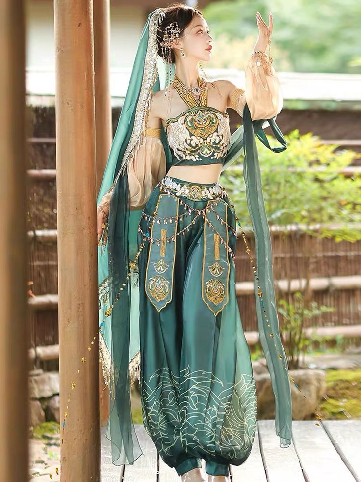 Winter Headwear in Ming-Style Hanfu:Traditional Headpieces and Their Charm Winter Headwear in Ming-Style Hanfu:Traditional Headpieces and Their Charm