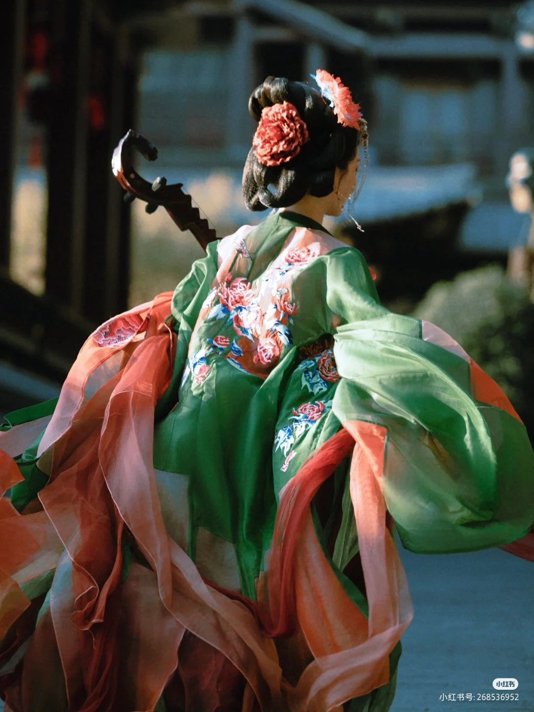 Exploring the World of Hanfu Rental:A Guide to Traditional Chinese Clothing