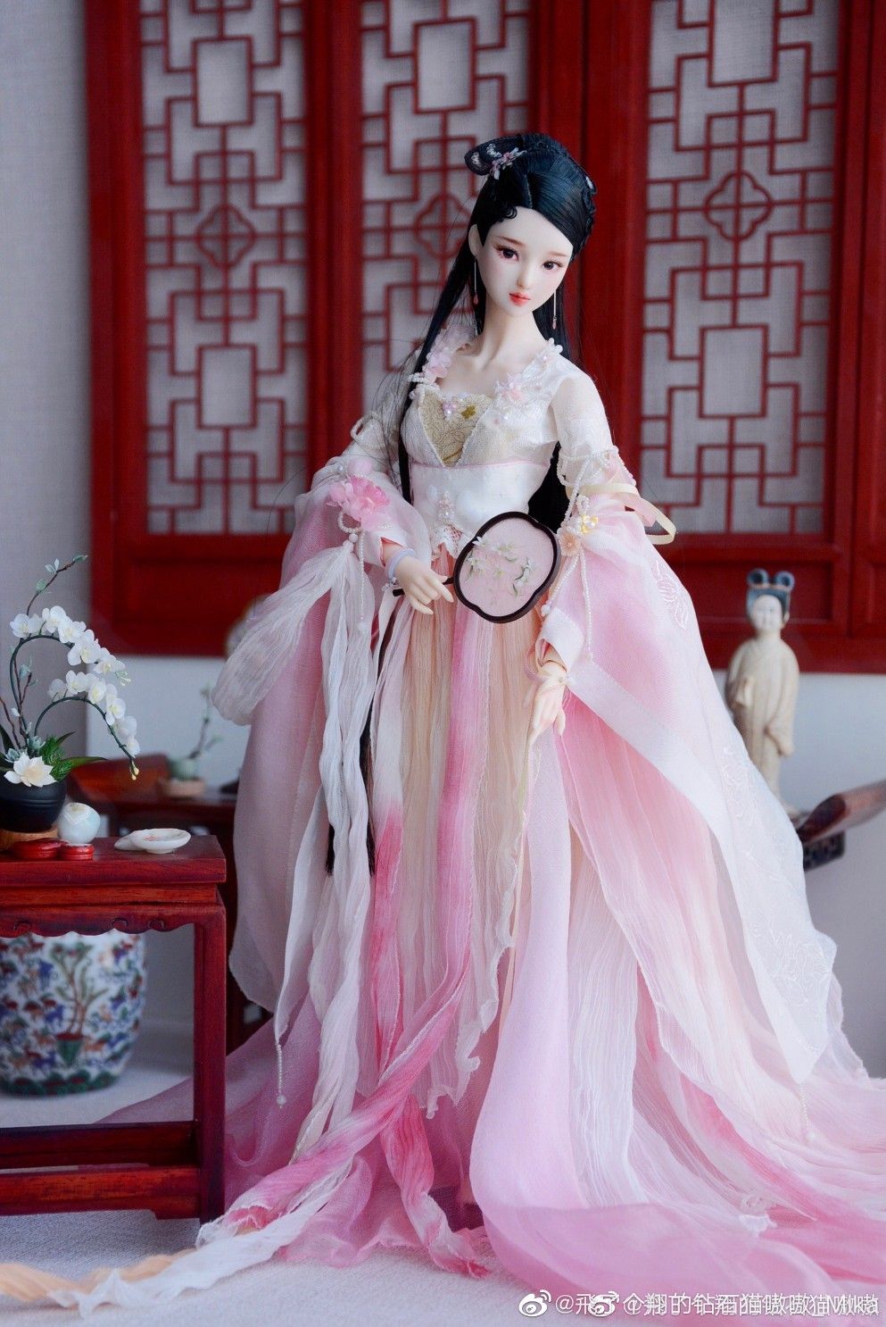 Traditional Chinese Childrens Clothing:A Cultural Journey