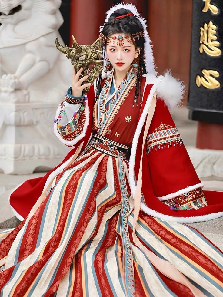 The Charm of Shanhe Style Hanfu:A Closer Look at the Elegant Costume of Old Wen The Charm of Shanhe Style Hanfu:A Closer Look at the Elegant Costume of Old Wen