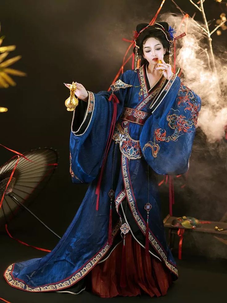 The Cheongsam Skirt:A Girls Traditional Beauty
